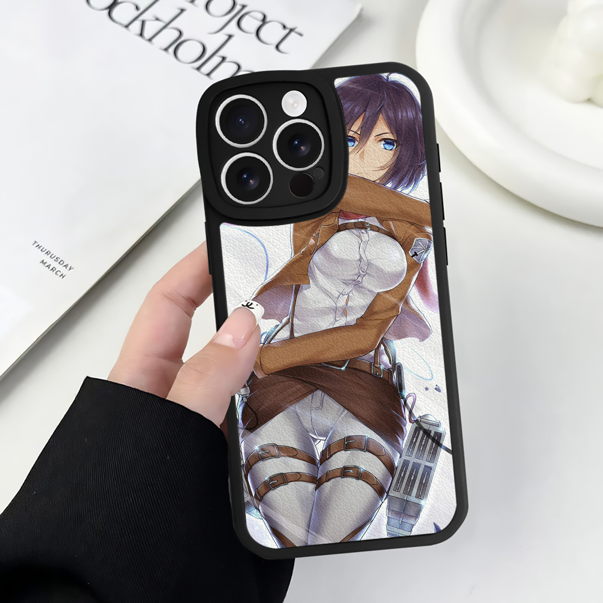 （画像用） 進撃の巨人 Attack on Titan 【iPhone 16シリーズ対応】シリコンスマホケース（レザー調） 材質：シリコン
